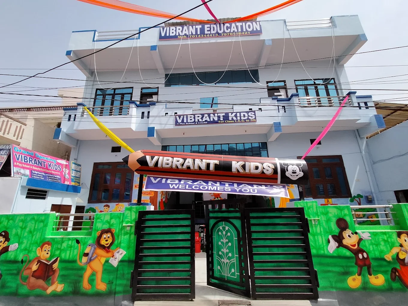 VIBRANT EDUCATION'S DAUSA
